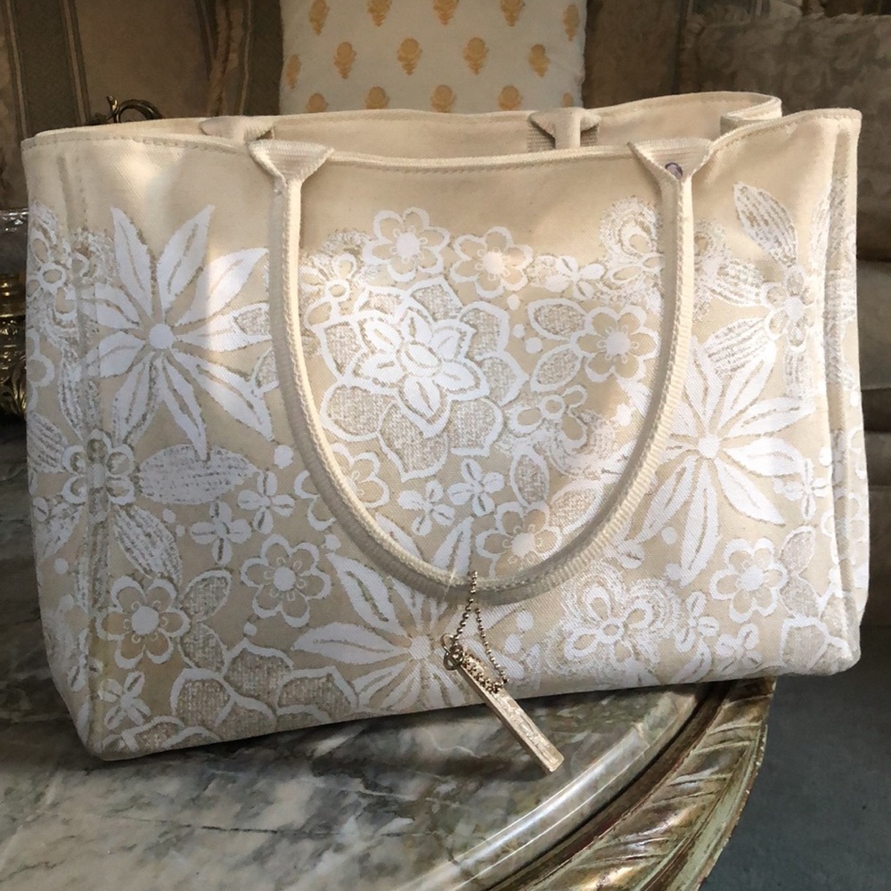 Oscar De La  Renta tote bag